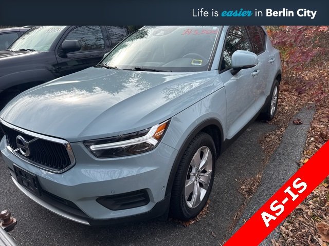 2019 Volvo XC40 Momentum