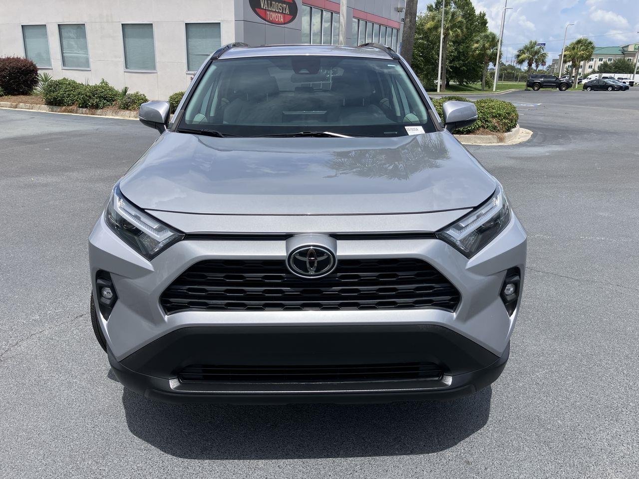 Used 2023 Silver (Silver Sky Metallic) Toyota XLE Premium AWD image 8