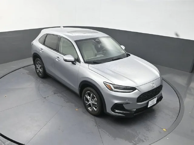 Used 2023 Silver Honda EX-L image 11