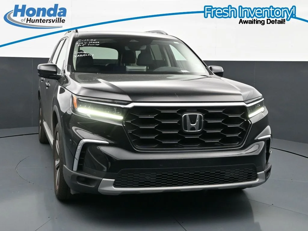 2024 Honda Pilot Touring AWD's photo
