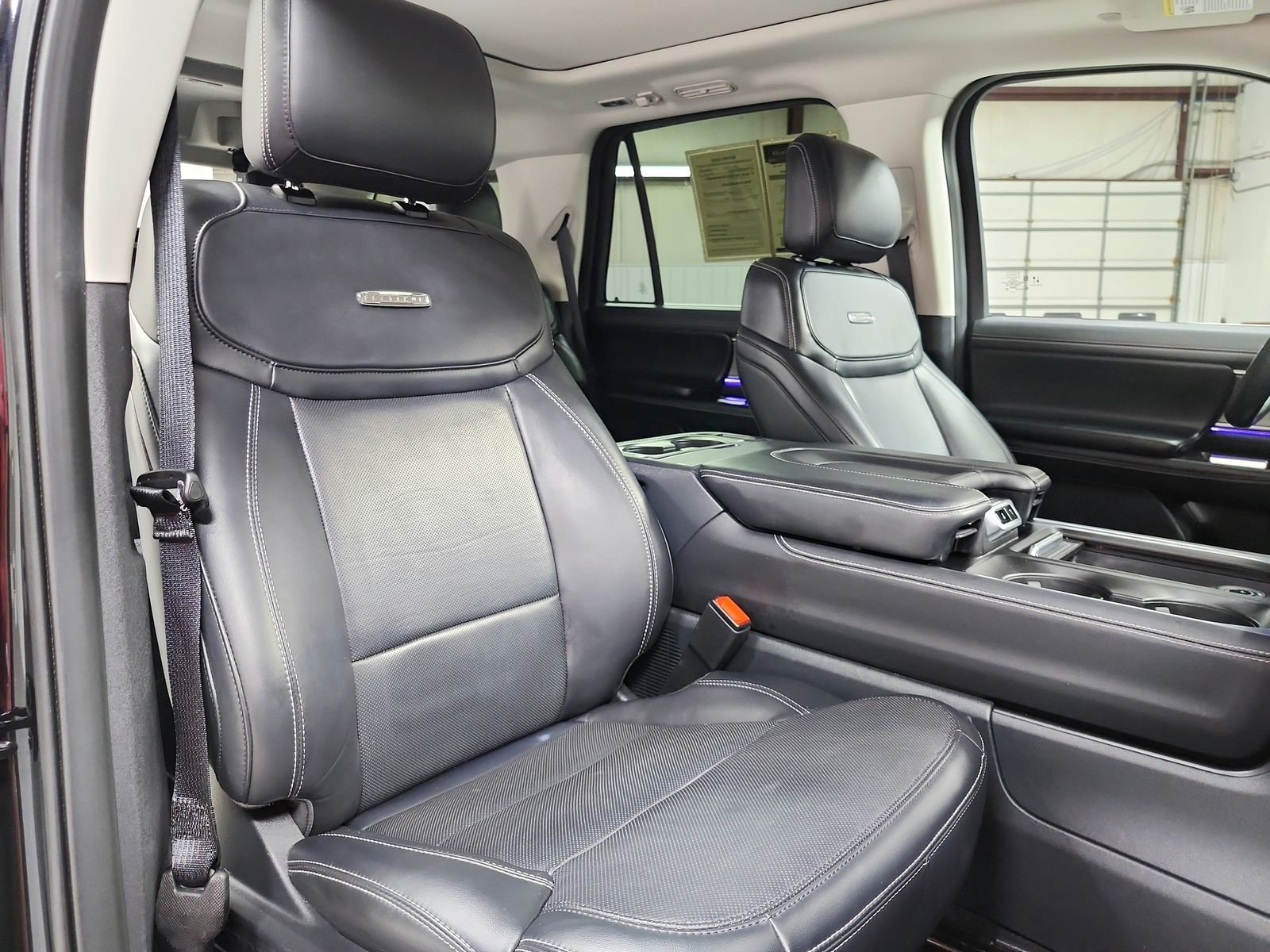 Used 2025 Agate Black Ford Platinum image 47