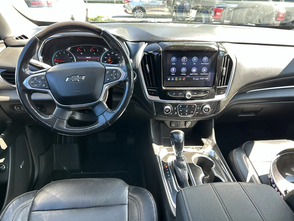 Used 2021 MOSAIC BLACK METALLIC Chevrolet RS image 32