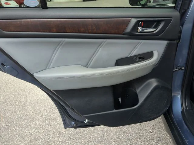 Used 2018 Blue Subaru 2.5i image 29