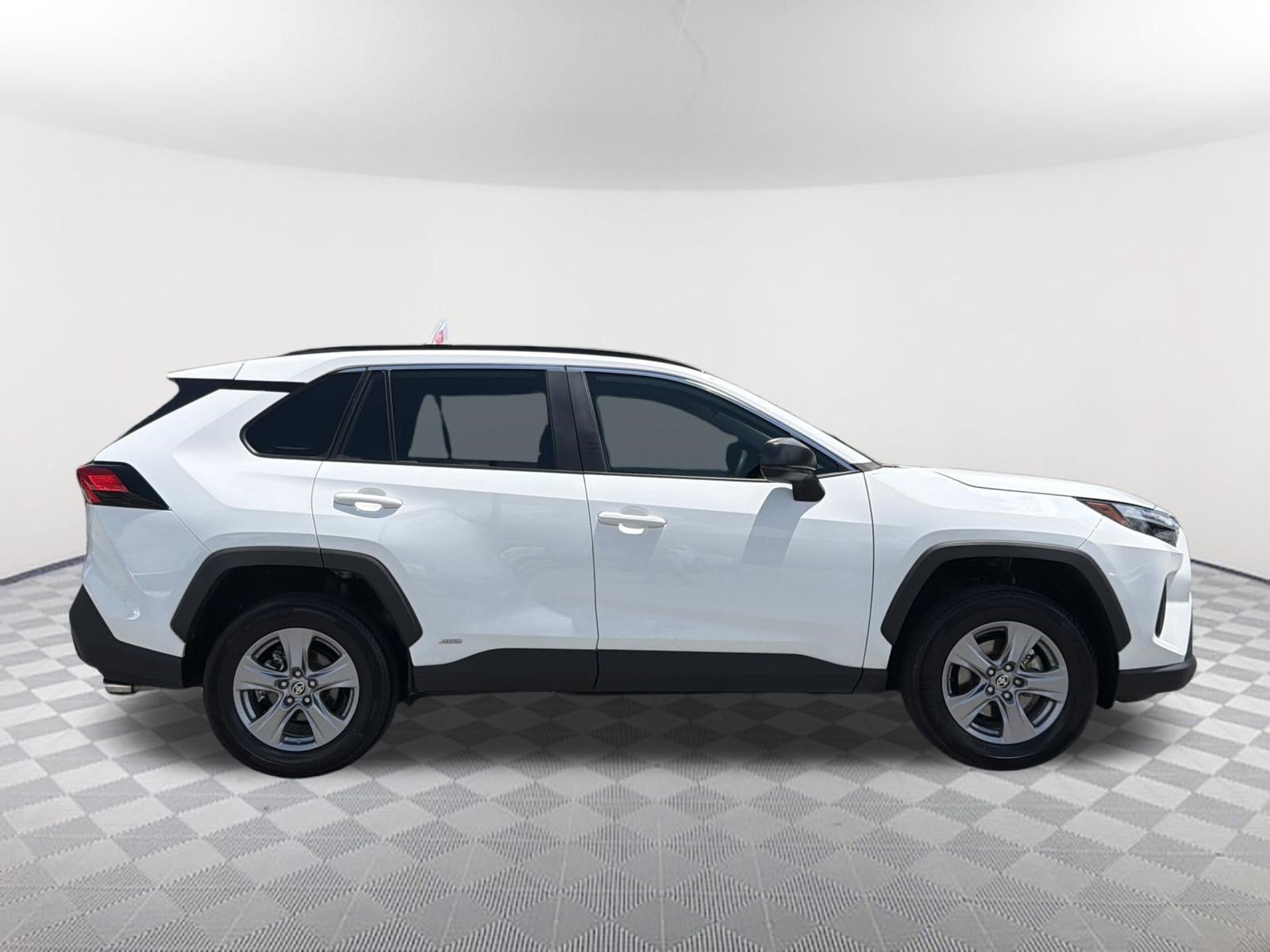 Certified Used 2023 Wind Chill Pearl Toyota LE image 18