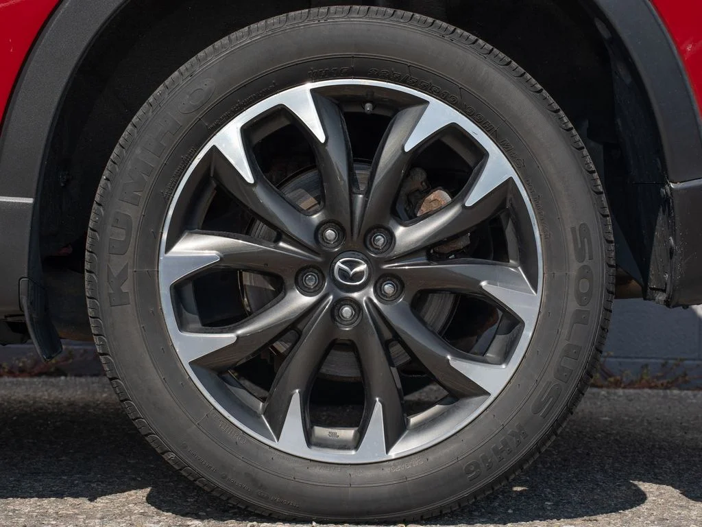 Used 2016 Red Mazda Grand Touring image 13