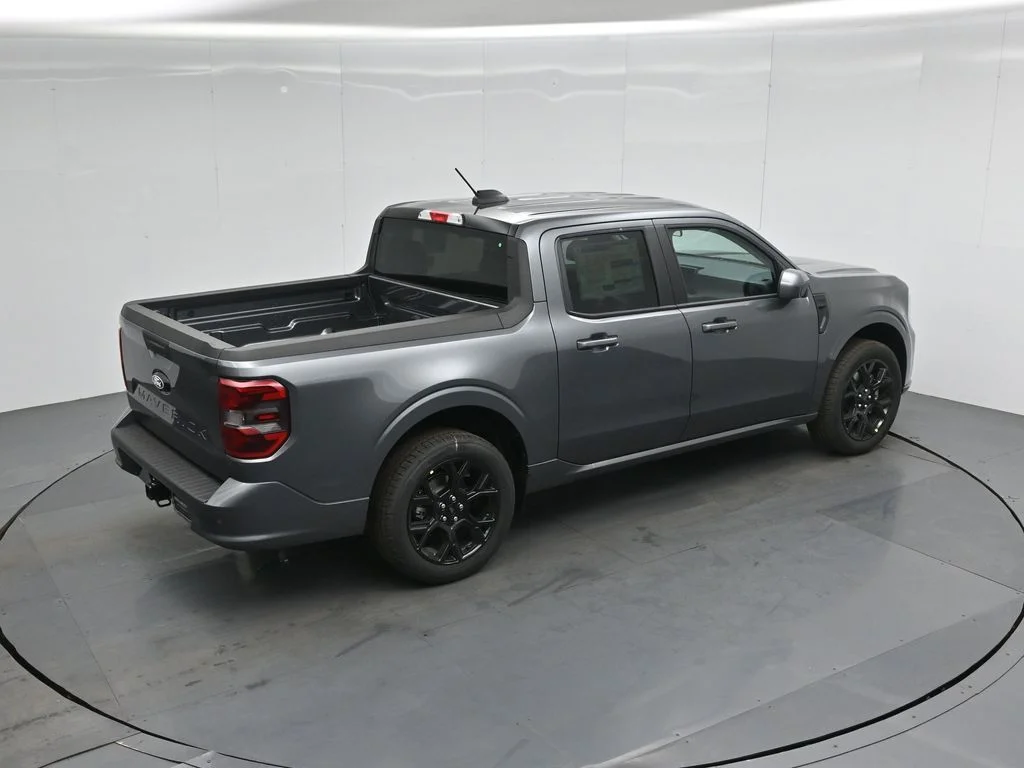 New 2026 Carbonized Gray Metallic Ford Lobo Standard image 38