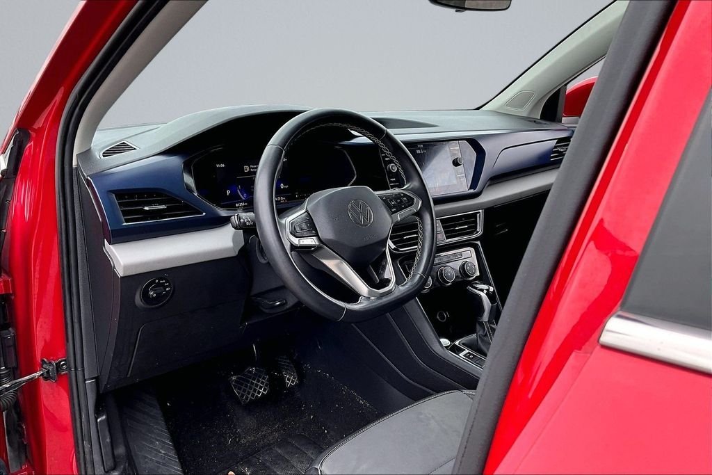 Used 2023 Red Volkswagen 1.5T SE image 11