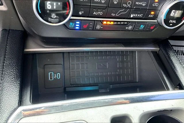 Used 2021 White Ford XLT image 23