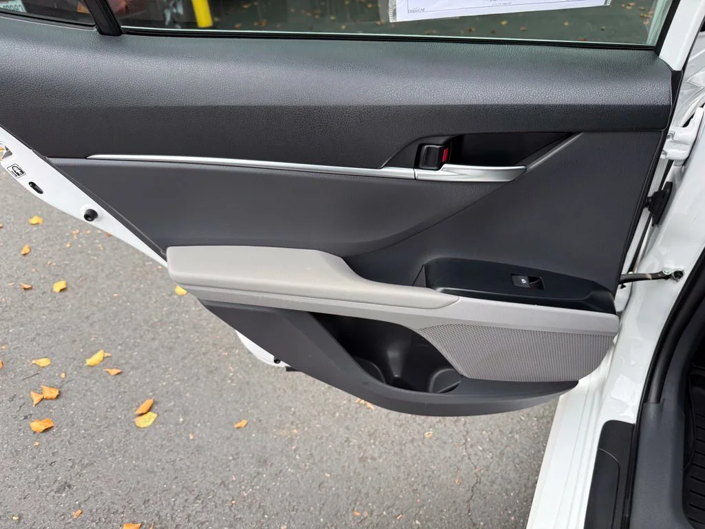 Used 2019 Super White Toyota LE image 17