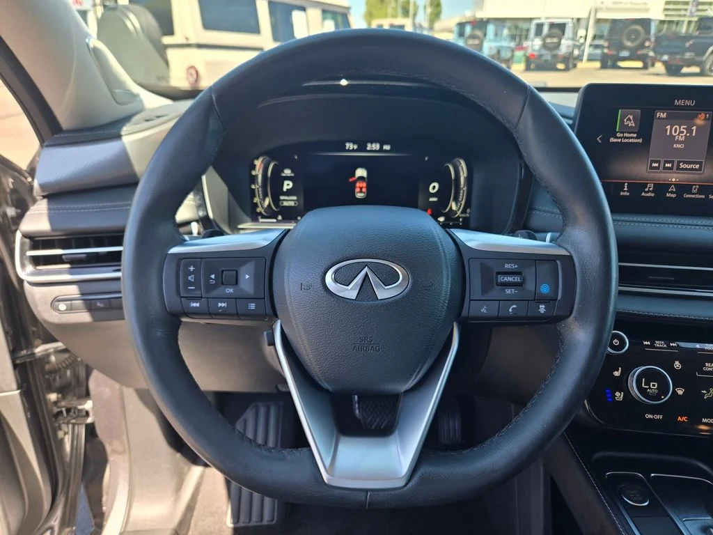 Used 2023 Graphite Shadow INFINITI LUXE image 25