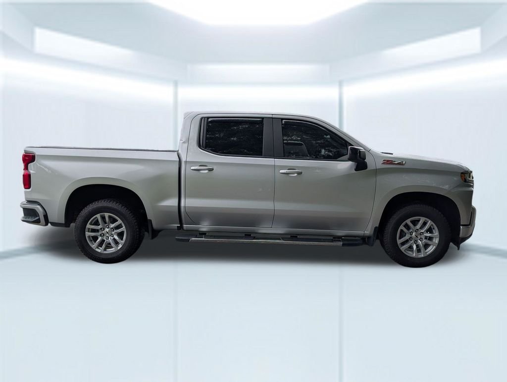 Used 2019 Silver Chevrolet RST image 7