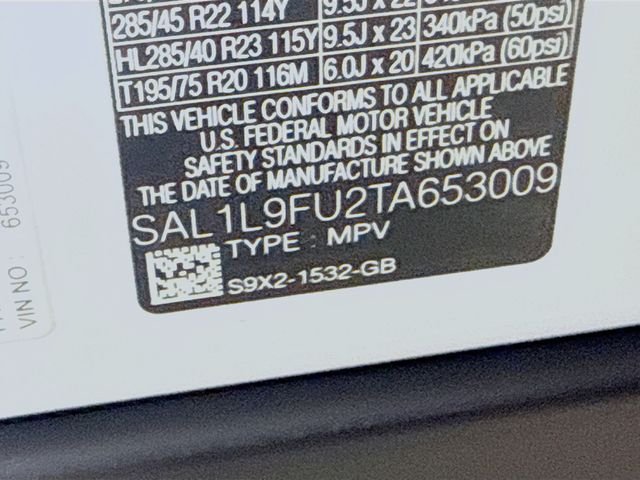 New 2026 Fuji White Land Rover Dynamic SE image 34