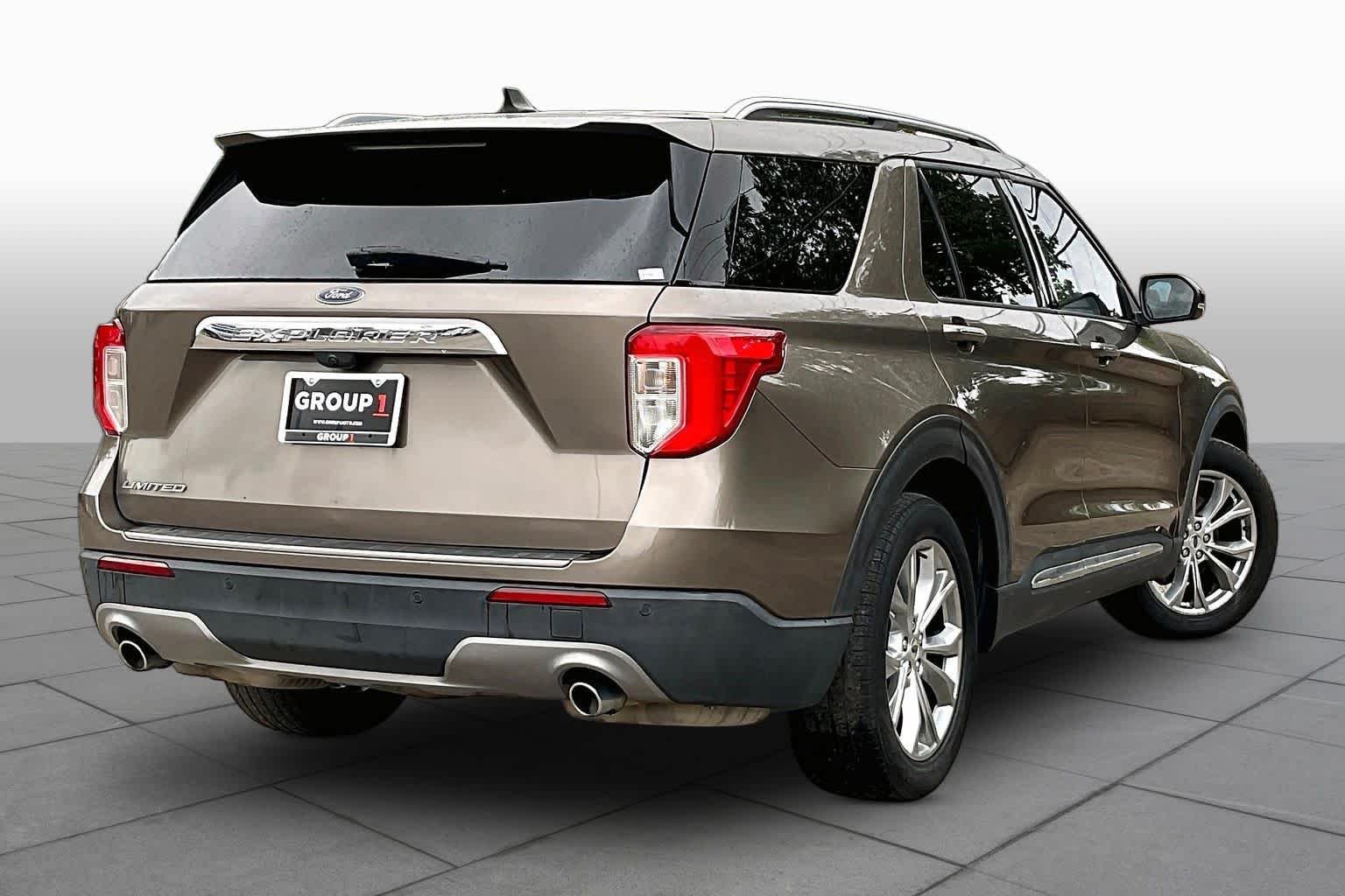 Used 2021 Stone Gray Ford Limited image 13