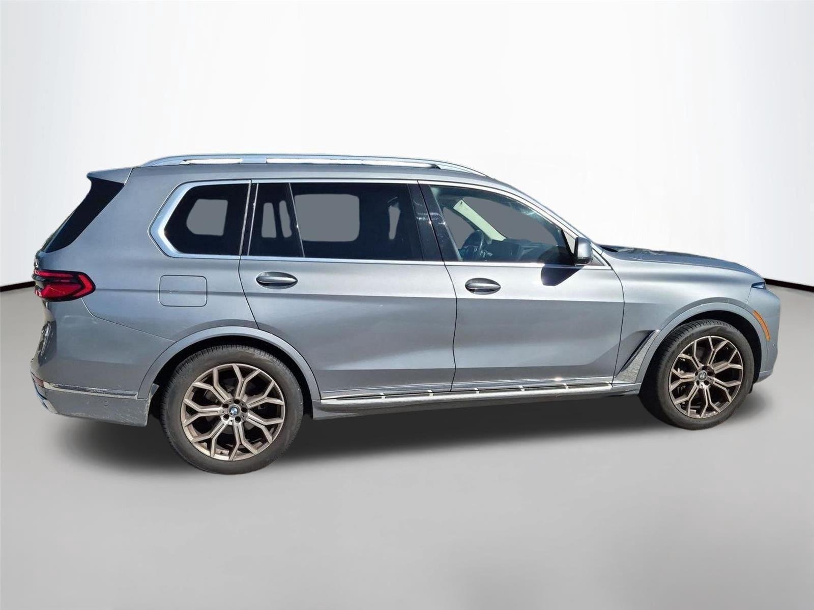 Used 2024 Skyscraper Grey Metallic BMW xDrive40i image 6