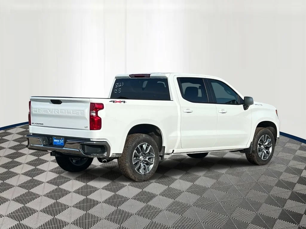 New 2026 Summit White Chevrolet LT image 5