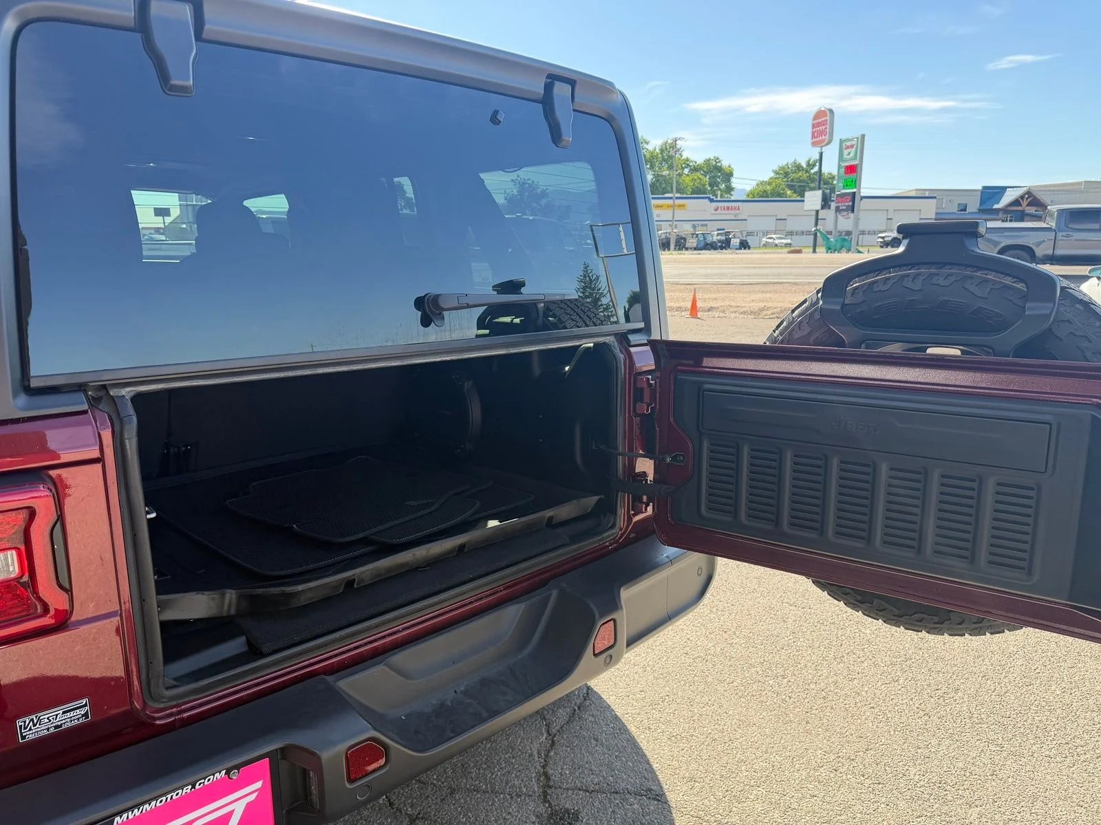 Used 2021 Red Jeep Unlimited Sport S image 28