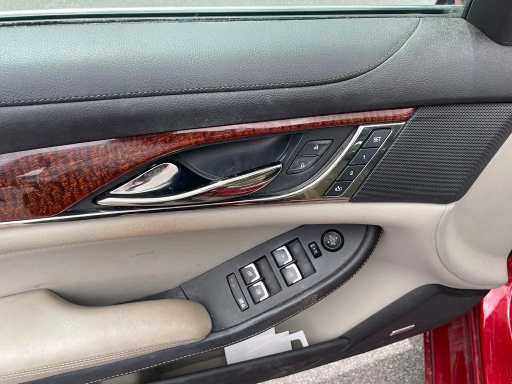 Used 2014 Red Cadillac 3.6L Luxury image 11