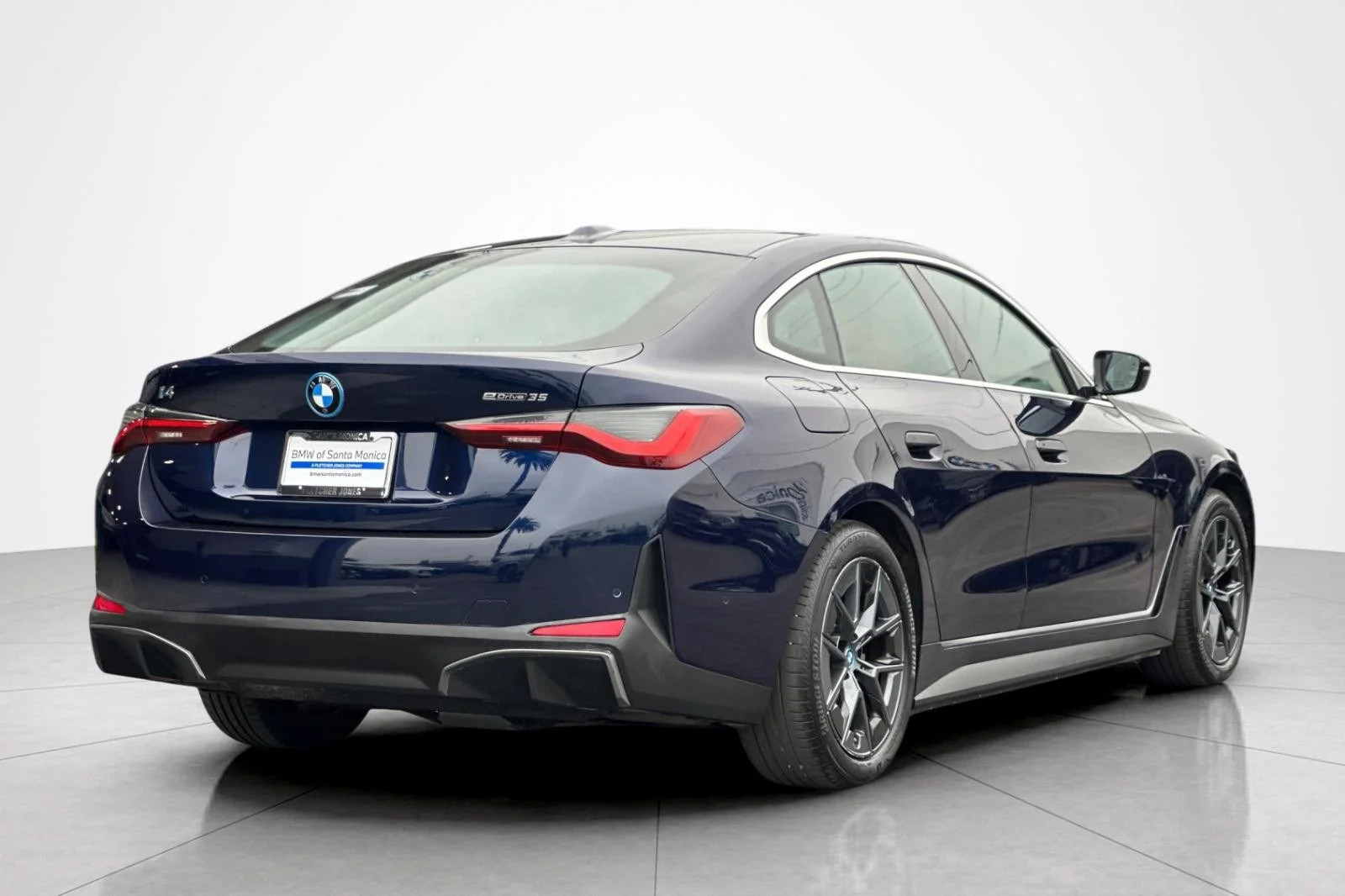 Used 2023 Tanzanite Blue II Metallic BMW eDrive35 image 5