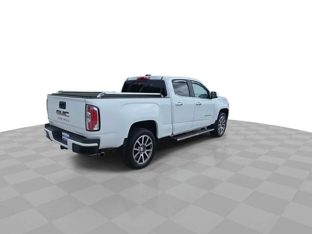 Used 2021 White GMC Denali image 8