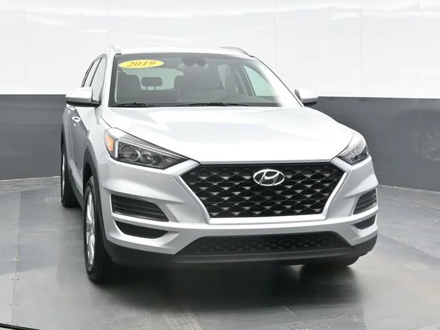 Used 2019 Silver Hyundai Value image 6