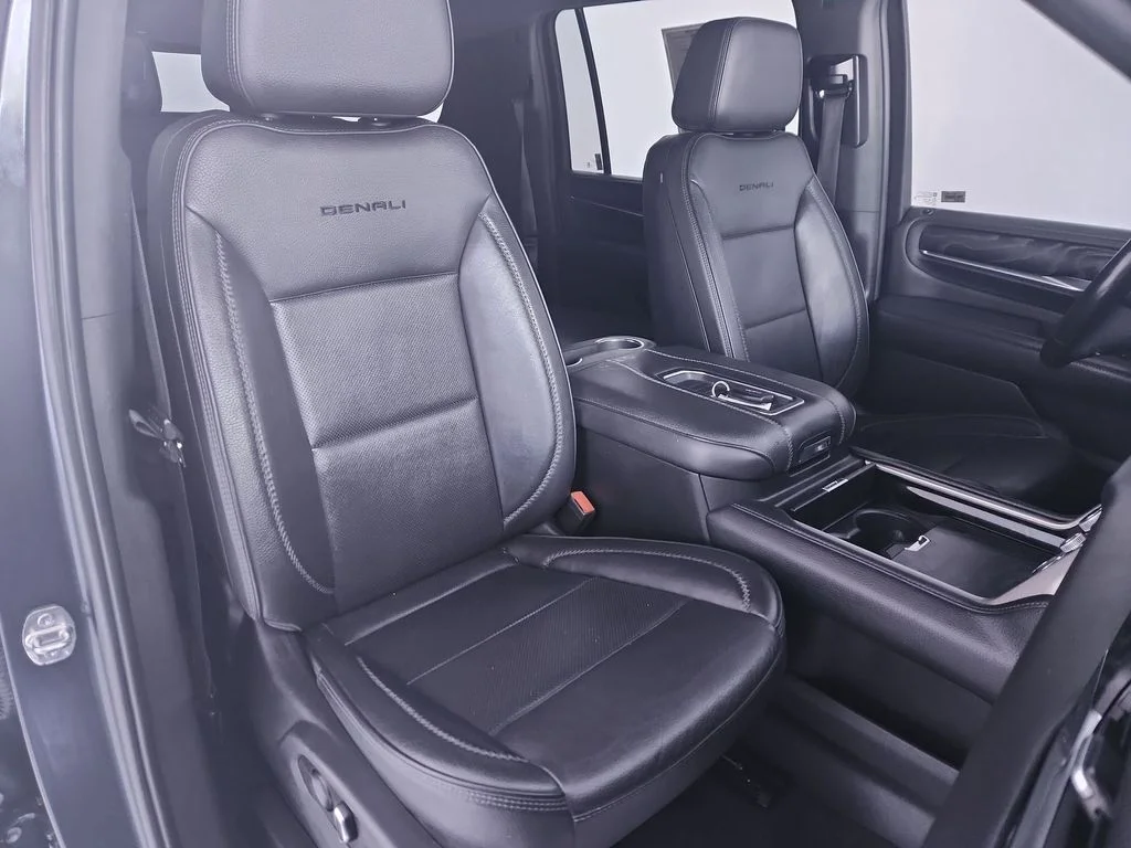Used 2022 Green GMC Denali image 24