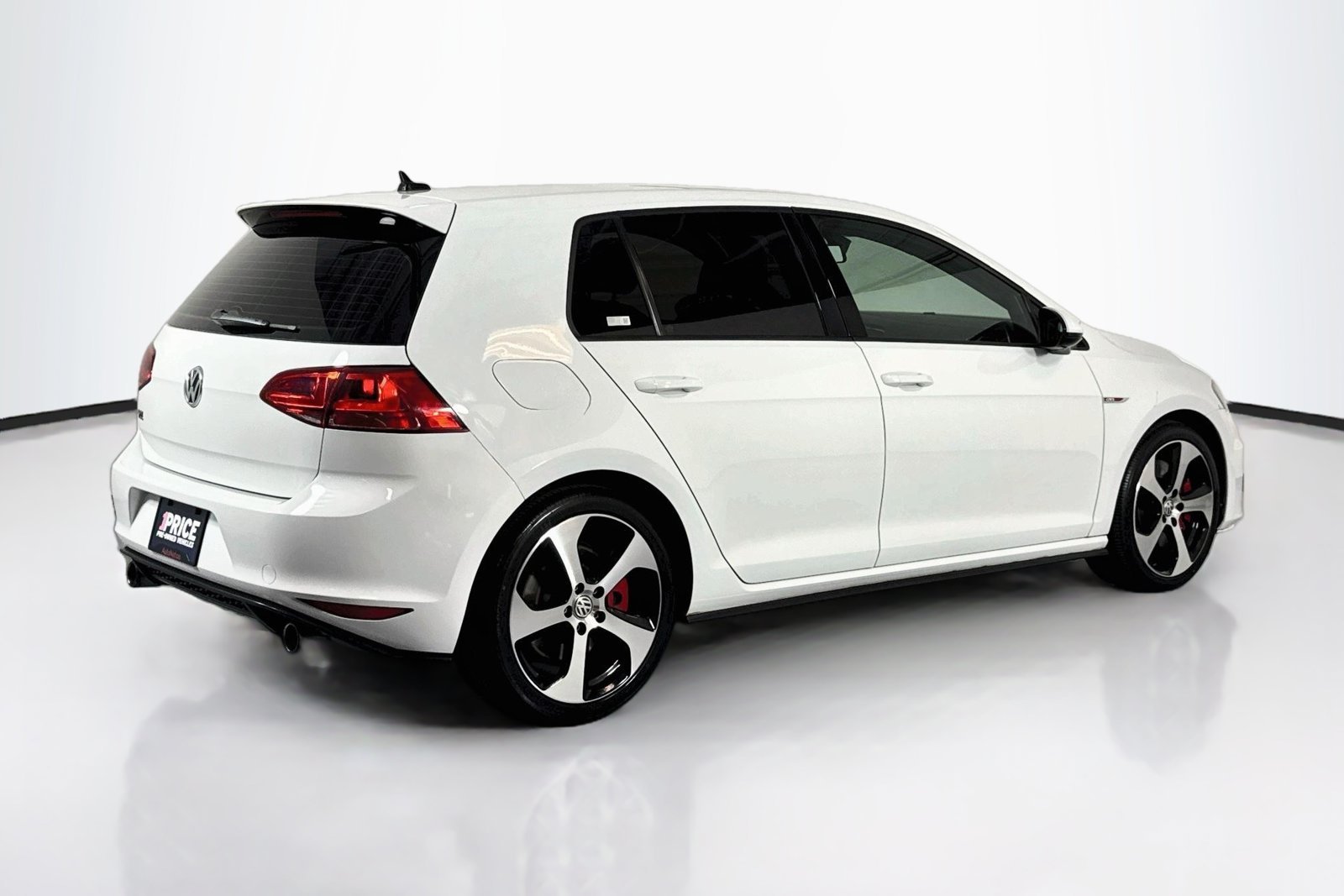 Used 2017 Pure White Volkswagen S image 5