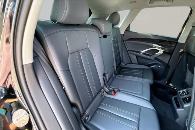 Used 2025 Black Audi 2.0T Premium image 29