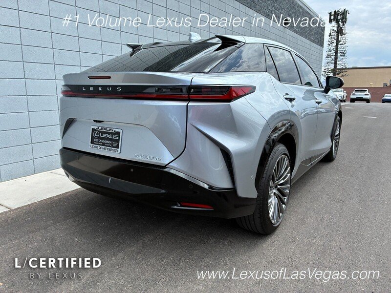 Certified Used 2024 Iridium Lexus 300e Luxury image 3