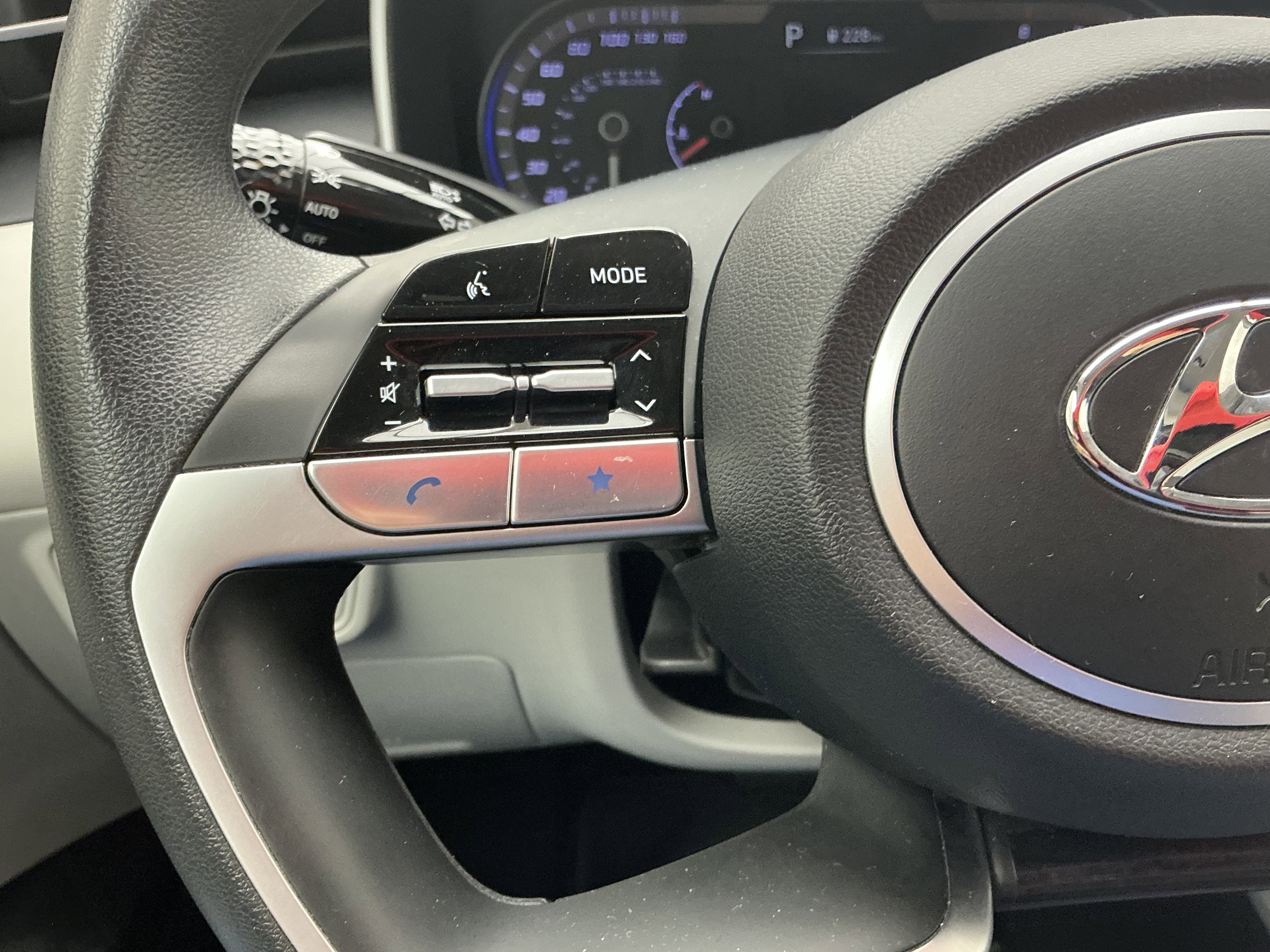 2023 Hyundai Tucson SE - Photo 9
