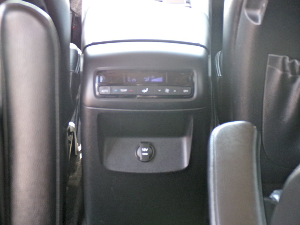 Used 2020 Hyper White Hyundai SEL image 16