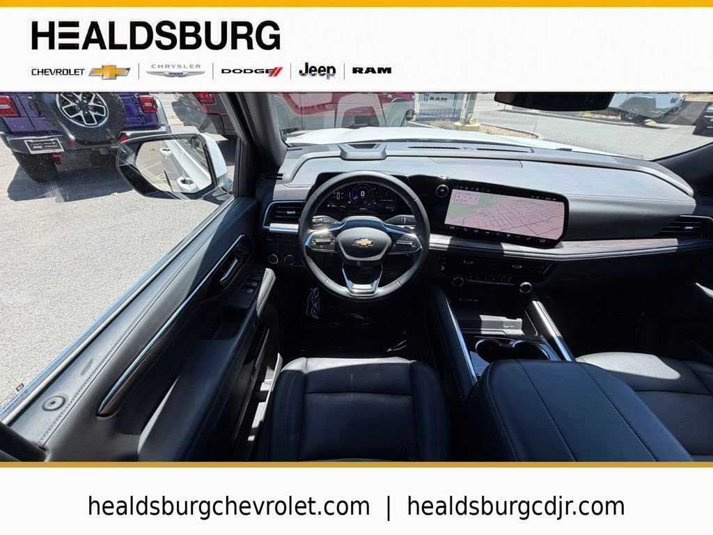 Used 2025 White Chevrolet LT image 16