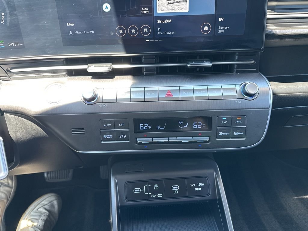 Used 2024 Yellow Hyundai SEL image 35