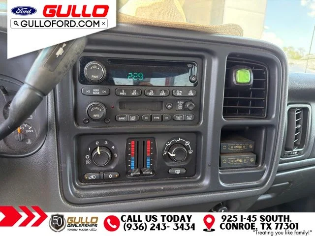 Used 2005 Summit White GMC SLE image 9