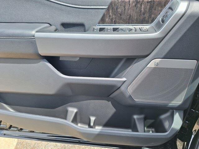 New 2026 Agate Black Metallic Ford F-250® Lariat® image 22