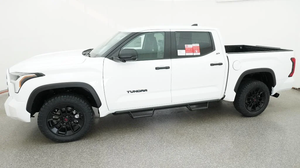 New 2026 Ice Cap Toyota SR5 image 5
