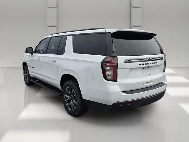 Used 2022 Summit White CHEVROLET 4WD 4DR Z71 image 3
