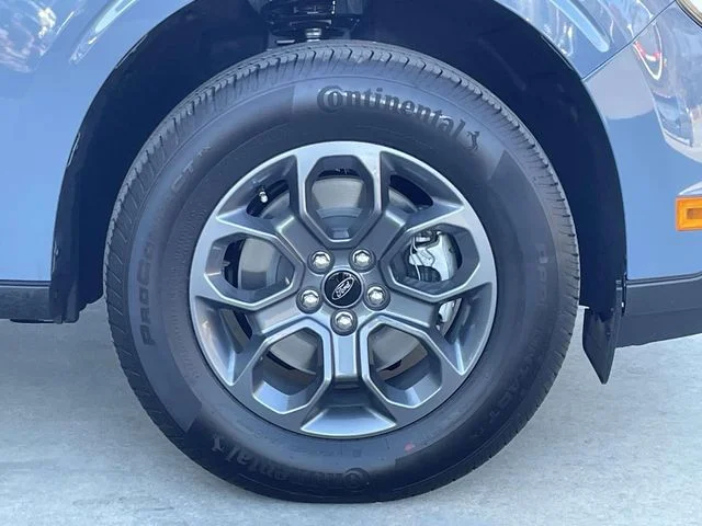 New 2026 Azure Gray Metallic Tri-Coat Ford XLT image 7