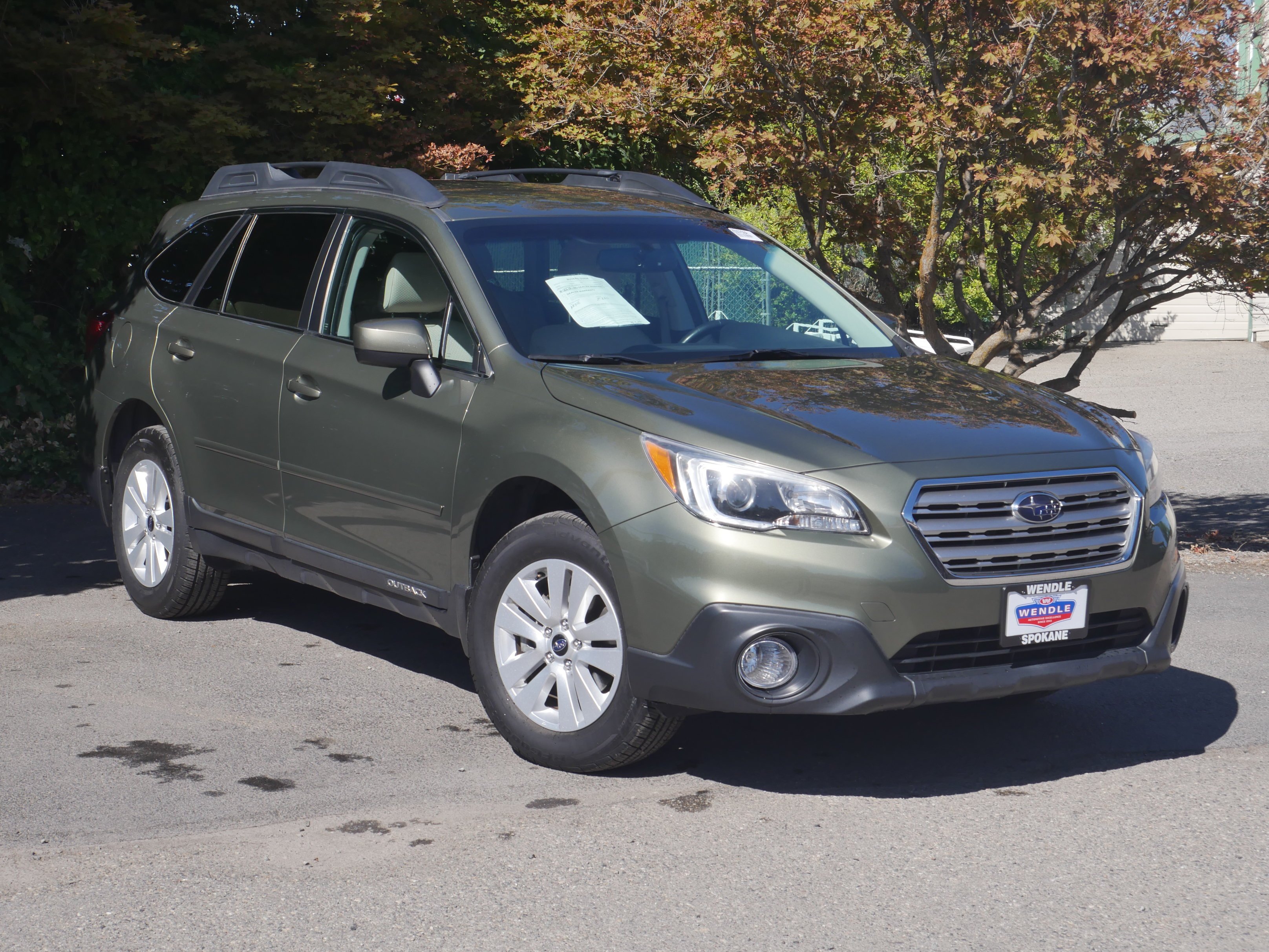 Used 2016 Wilderness Green Metallic Subaru 2.5i Premium image 19