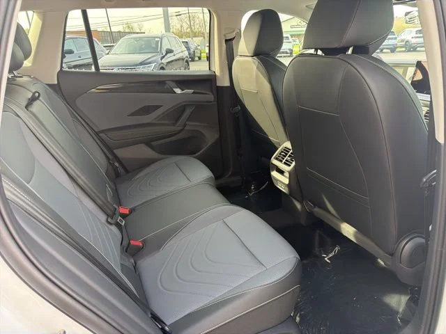 New 2026 Pure White Volkswagen 2.0T SE image 29