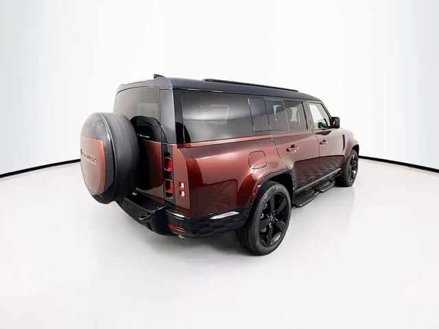 Certified Used 2025 Sedona Red Land Rover X-Dynamic SE image 5