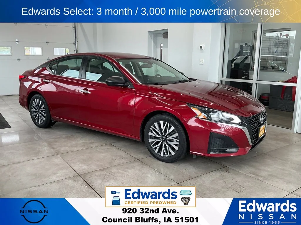 Certified Used 2024 Red Nissan 2.5 SV image 2