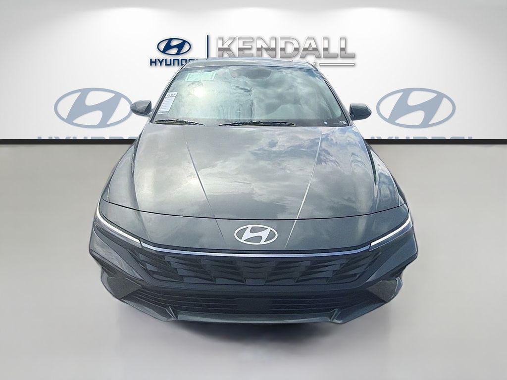 New 2026 Amazon Gray Hyundai SEL Sport Premium image 2