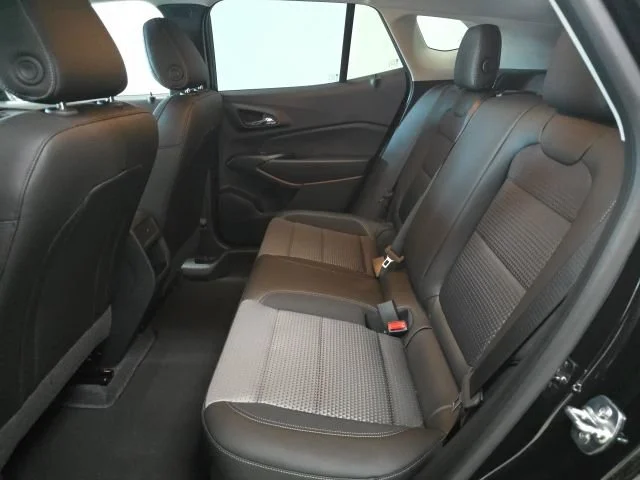 2026 Chevrolet Trax LT - Photo 9
