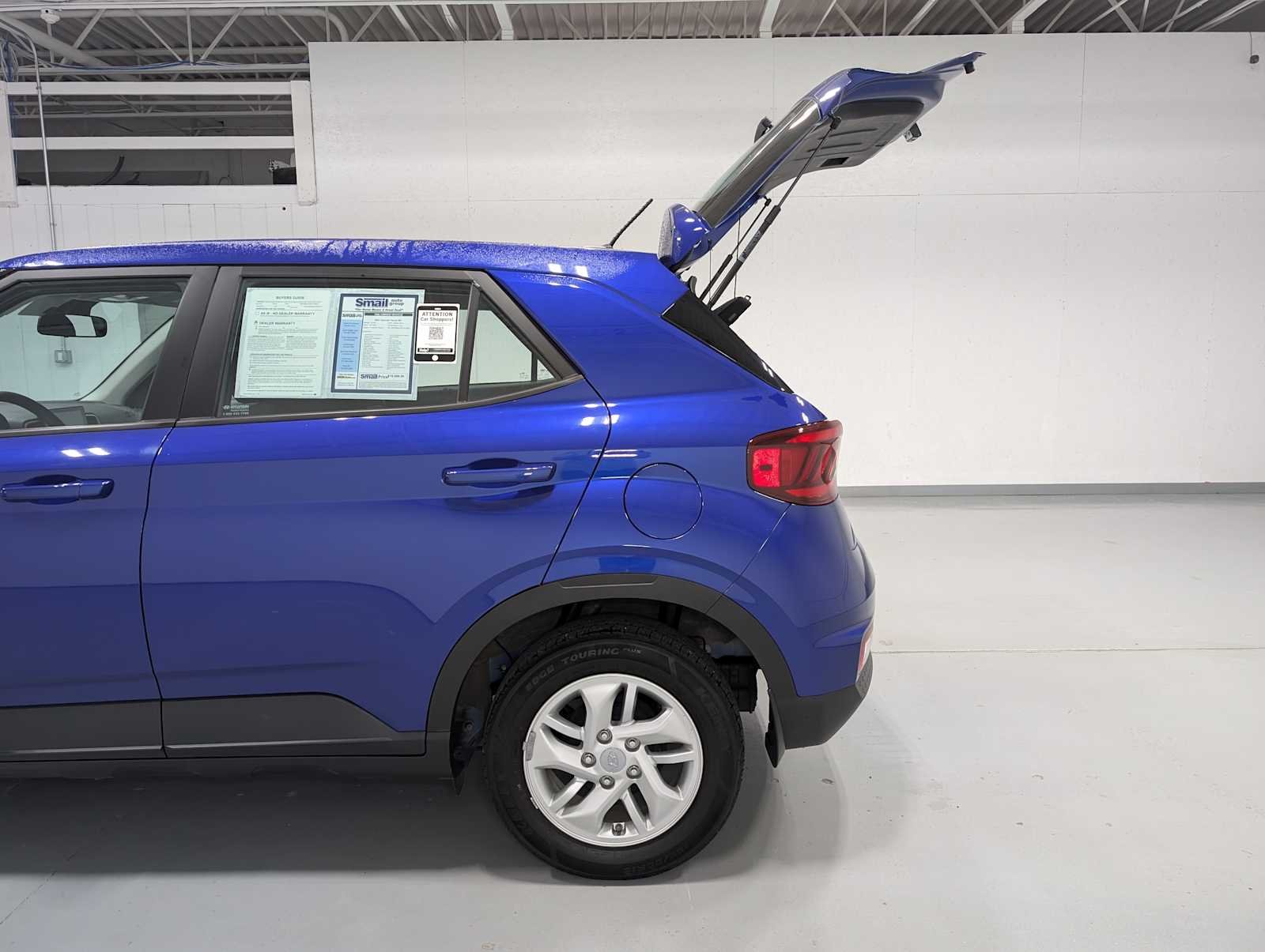 Used 2023 Intense Blue Hyundai SE image 11
