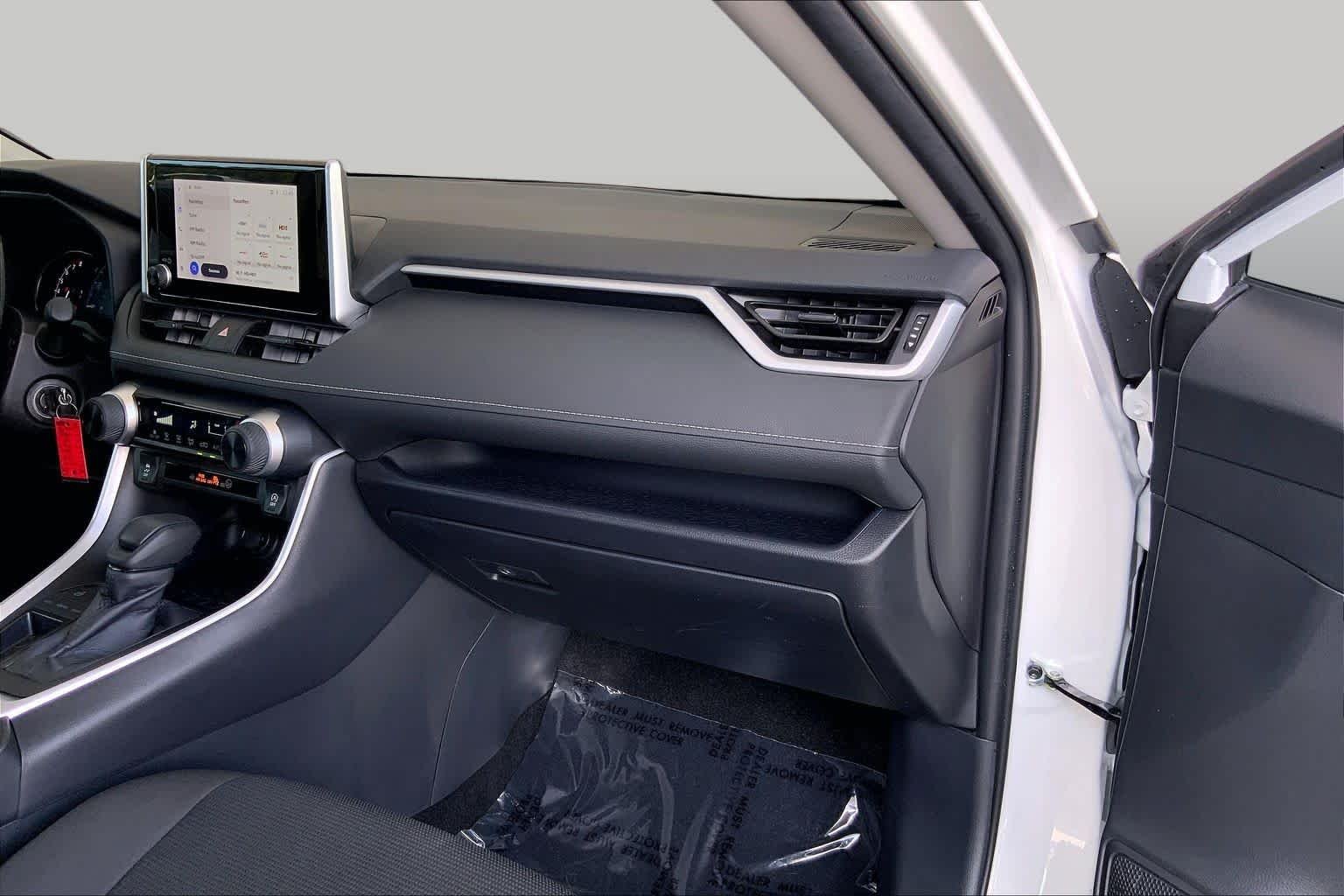Used 2025 Ice Cap Toyota LE image 19