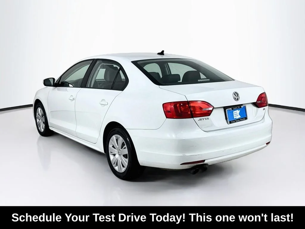 Used 2014 Pure White Volkswagen 1.8T SE image 5
