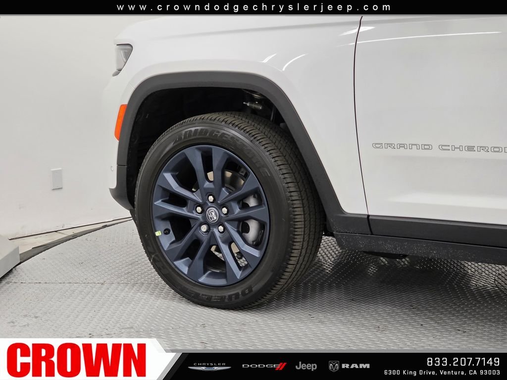 New 2026 Bright White Clear-Coat Exterior Paint Jeep  image 9
