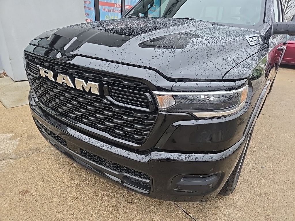 New 2026 Diamond Black Crystal Pearl-Coat Exterior Paint RAM Big Horn/Lone Star image 16