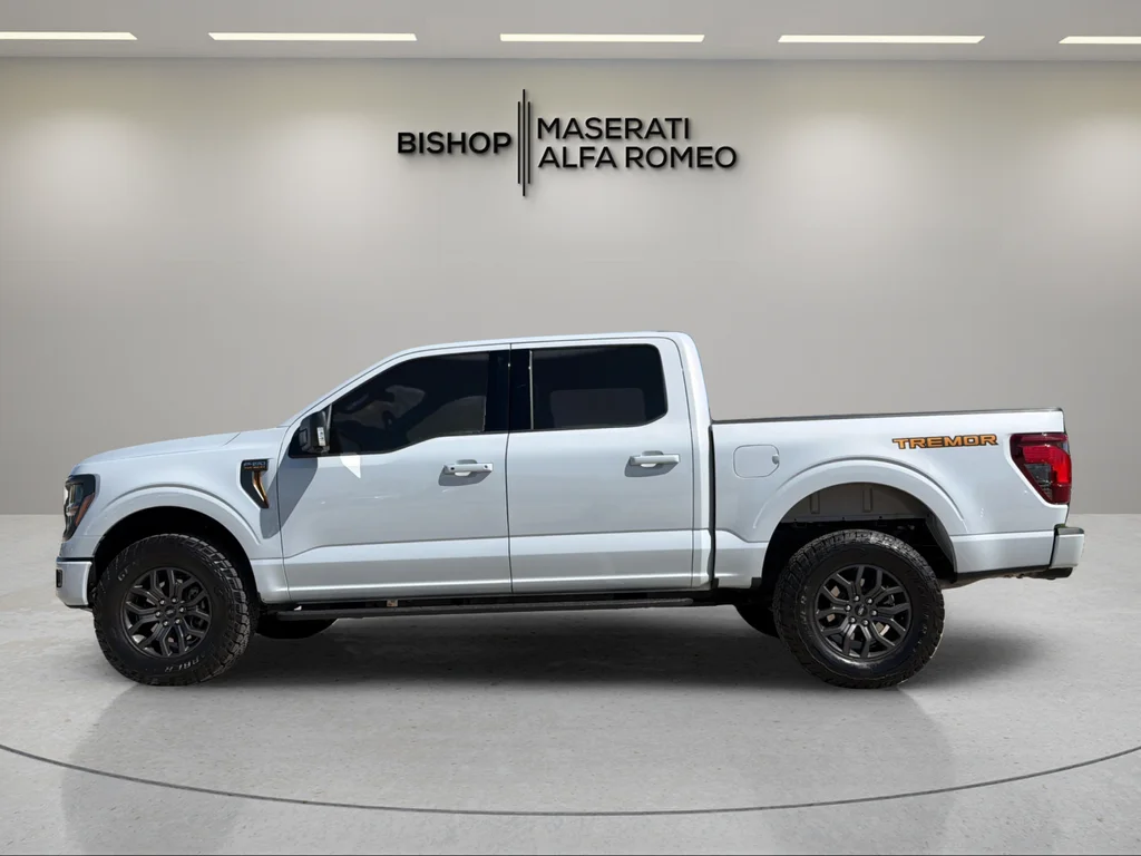 Used 2025 White Ford Tremor image 3
