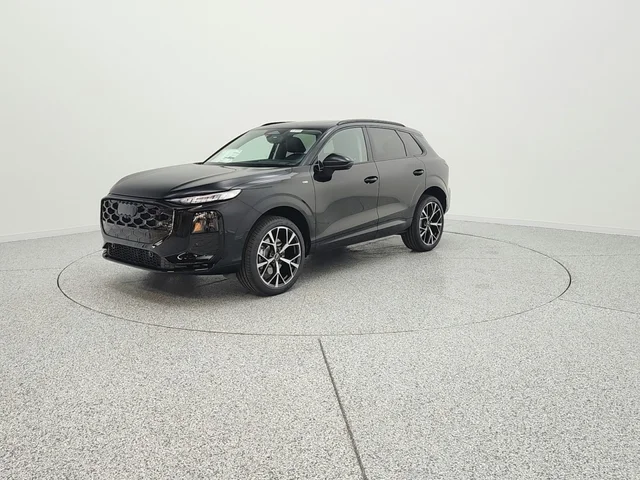 2026 Audi Q3 S line quattro's photo
